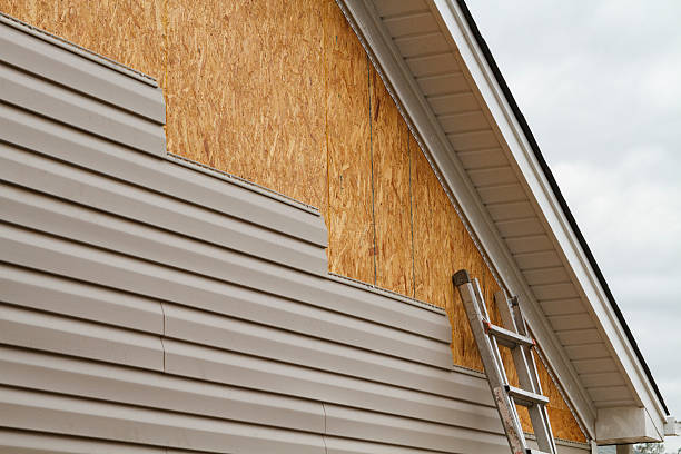 24/7 Emergency Storm Damage Siding Repair experts in Cramerton, NC